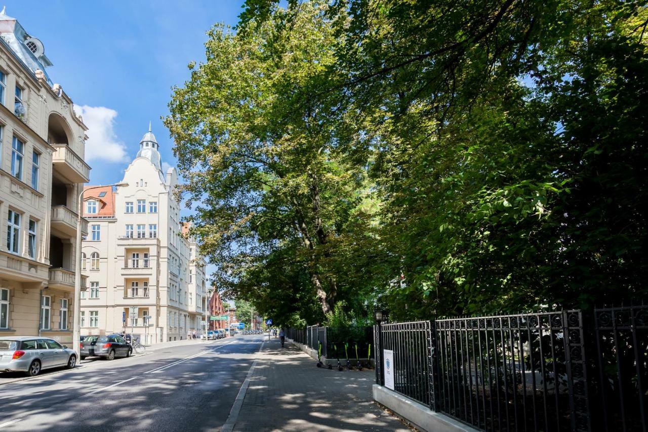 Deluxe Mtp Apartments Matejki By Noclegi Renters Познань Экстерьер фото